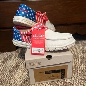Hey dude womens sz. 8 Americana